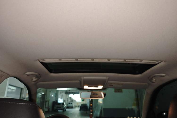 Used Volkswagen Lavida 2013 Revised Version 1.4 TSI DSG Comfort Edition Headliner