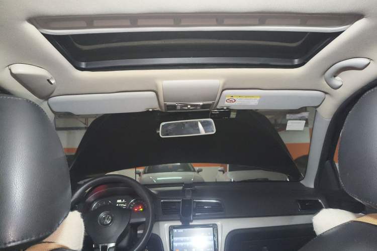Used Volkswagen Lavida 2013 Restyled Classic 1.6L Automatic Comfort Edition Headliner