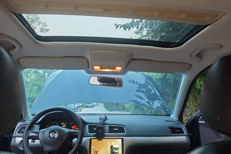 Used Volkswagen Lavida 2013 Restyled Classic 1.6L Automatic Comfort Edition Headliner