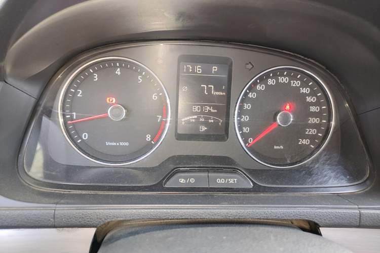 Used Volkswagen Lavida 2013 Revised Version 1.4 TSI DSG Comfort Edition Instrument Cluster