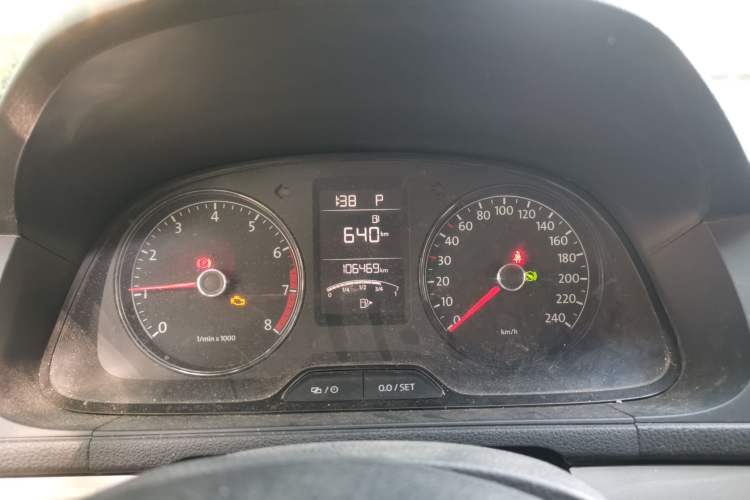 Used Volkswagen Lavida 2013 Revised Classic 1.6L Automatic Fashion Edition Instrument Cluster