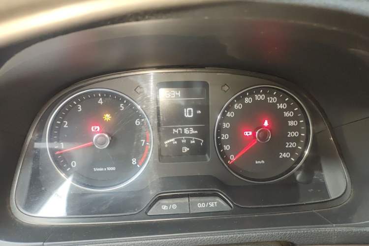 Used Volkswagen Lavida 2013 Restyled Classic 1.6L Manual Comfort Edition Instrument Cluster