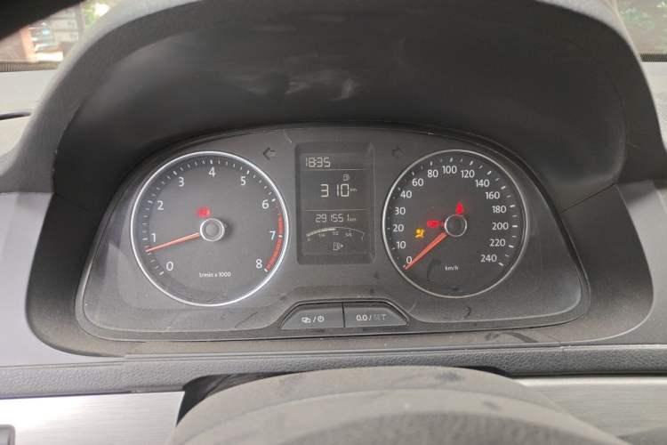 Used Volkswagen Lavida 2013 Restyled Classic 1.6L Manual Comfort Edition Instrument Cluster