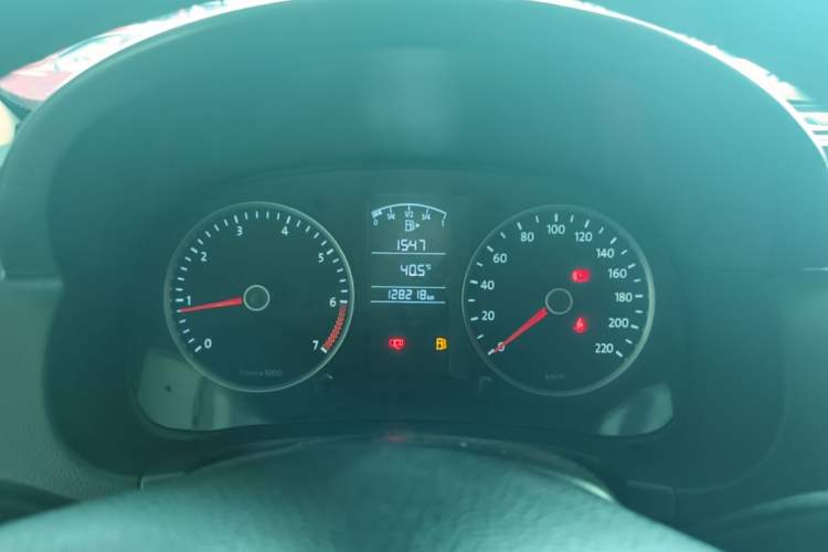 Used Volkswagen Lavida 2013 Classic 1.6L Manual Fashion Edition Instrument Cluster