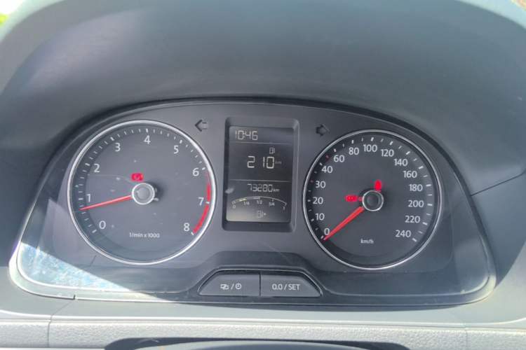 Used Volkswagen Lavida 2013 Restyled Classic 1.6L Manual Comfort Edition Instrument Cluster