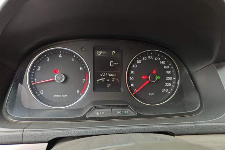 Used Volkswagen Lavida 2013 Restyled Classic 1.6L Automatic Comfort Edition Instrument Cluster