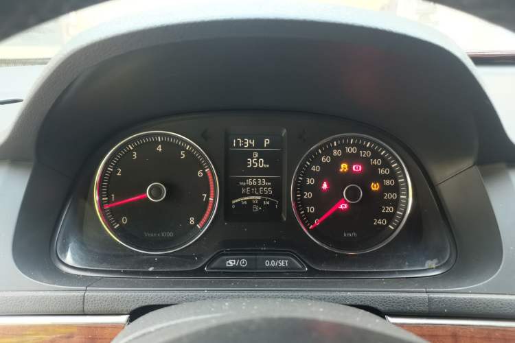 Used Volkswagen Lavida 2013 1.4 TSI DSG Luxury Navigation Edition Instrument Cluster