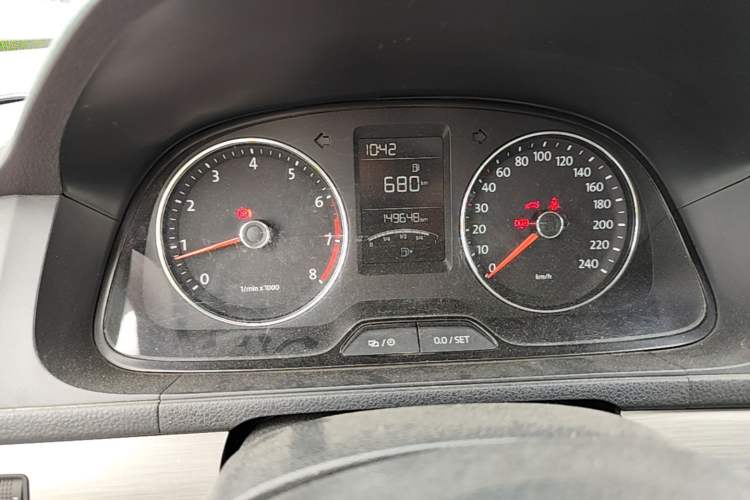 Used Volkswagen Lavida 2013 Restyled Classic 1.6L Manual Comfort Edition Instrument Cluster