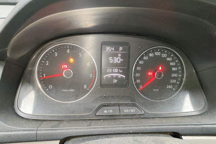 Used Volkswagen Lavida 2013 Restyled Classic 1.6L Automatic Comfort Edition Instrument Cluster