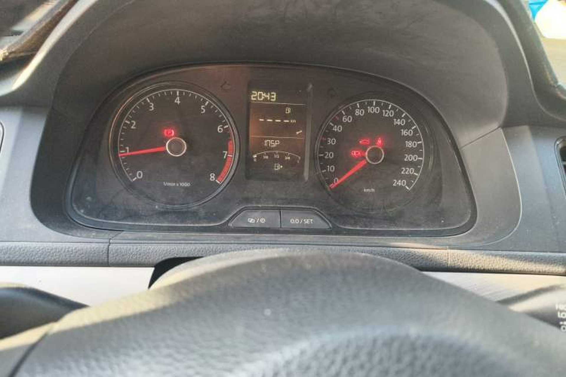 Used Volkswagen Lavida 2013 Revised Classic 1.6L Manual Fashion Edition Instrument Cluster