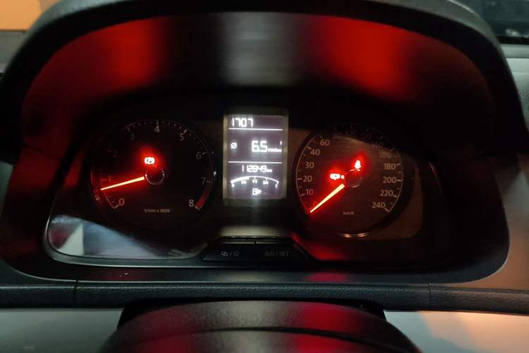 Used Volkswagen Lavida 2013 Revised Classic 1.6L Manual Fashion Edition Instrument Cluster