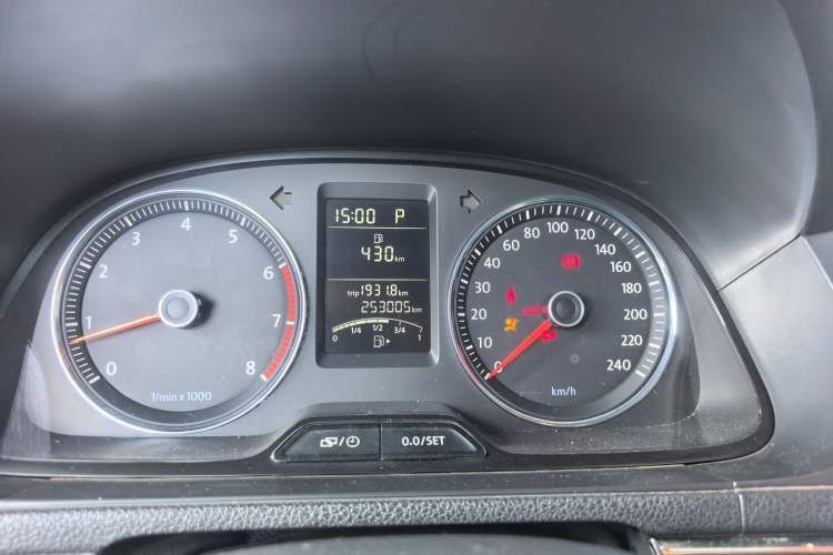 Used Volkswagen Lavida 2013 1.4TSI DSG Luxury Edition Instrument Cluster