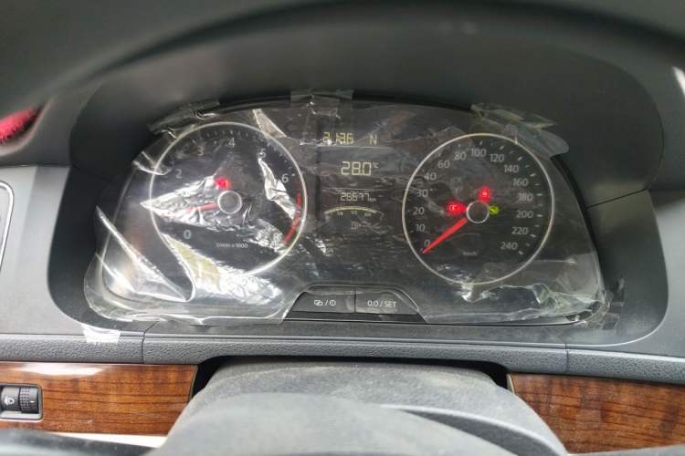 Used Volkswagen Lavida 2013 Restyled Classic 1.6L Automatic Comfort Edition Instrument Cluster