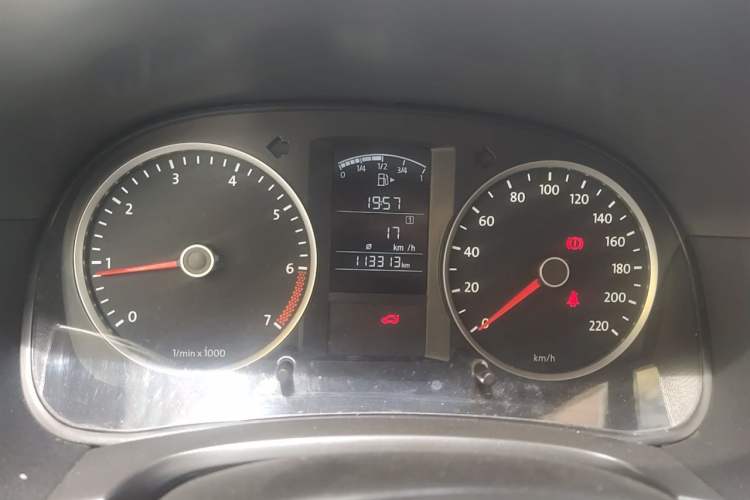 Used Volkswagen Lavida 2013 Classic 1.6L Manual Fashion Edition Instrument Cluster