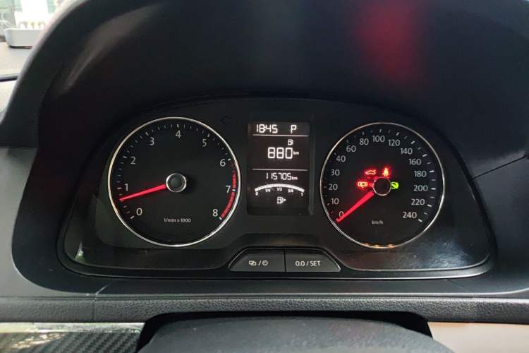 Used Volkswagen Lavida 2013 Revised Version 1.4 TSI DSG Luxury Edition Instrument Cluster