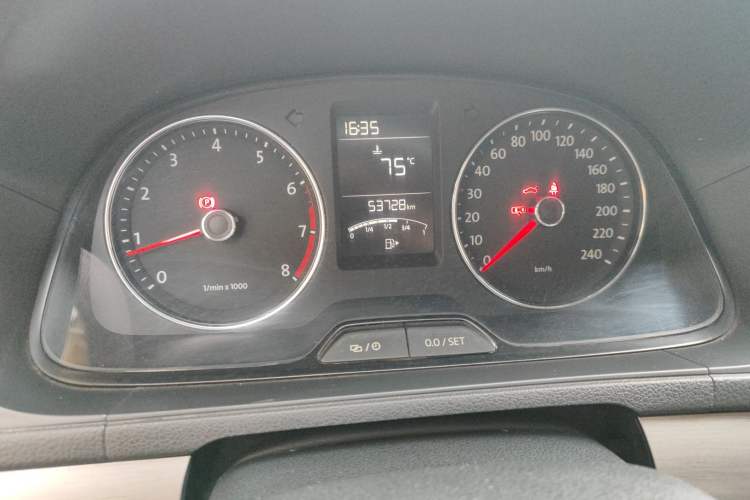 Used Volkswagen Lavida 2013 Restyled Classic 1.6L Manual Comfort Edition Instrument Cluster