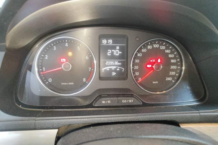Used Volkswagen Lavida 2013 Restyled Classic 1.6L Manual Comfort Edition Instrument Cluster