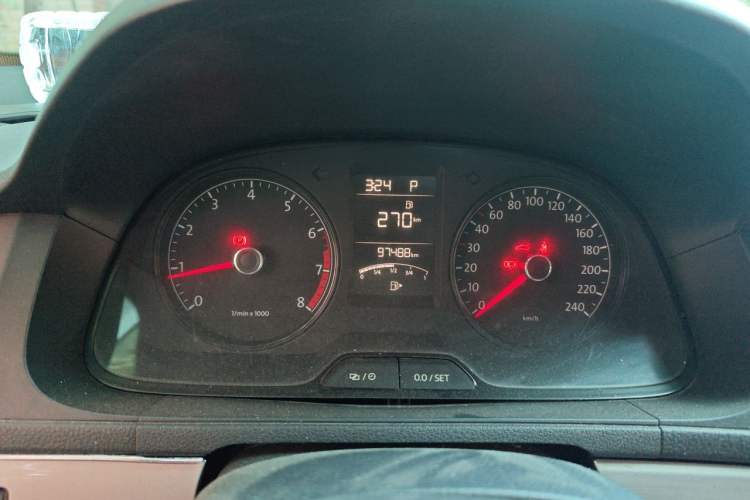 Used Volkswagen Lavida 2013 Revised Classic 1.6L Automatic Fashion Edition Instrument Cluster