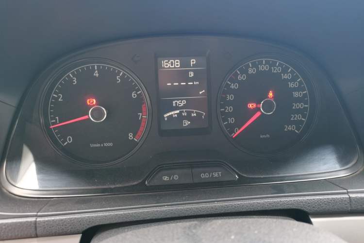 Used Volkswagen Lavida 2013 Revised Classic 1.6L Automatic Fashion Edition Instrument Cluster