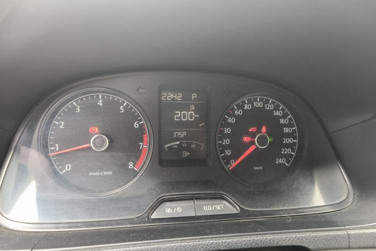 Used Volkswagen Lavida 2013 1.6L Automatic Fashion Edition Instrument Cluster