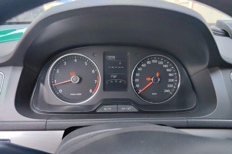 Used Volkswagen Lavida 2013 Restyled Classic 1.6L Manual Comfort Edition Instrument Cluster