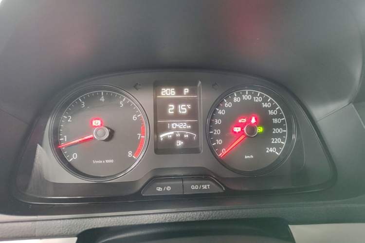 Used Volkswagen Lavida 2013 Revised Classic 1.6L Automatic Fashion Edition Instrument Cluster