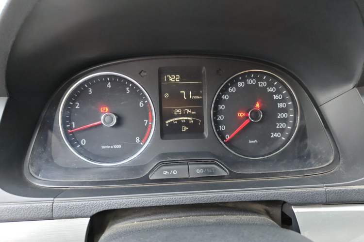 Used Volkswagen Lavida 2013 Restyled Classic 1.6L Manual Comfort Edition Instrument Cluster