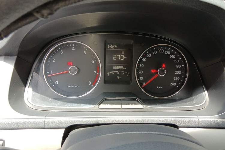 Used Volkswagen Lavida 2013 Restyled Classic 1.6L Manual Comfort Edition Instrument Cluster