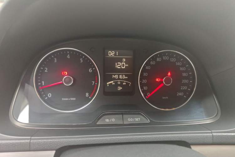 Used Volkswagen Lavida 2013 Restyled Classic 1.6L Manual Comfort Edition Instrument Cluster