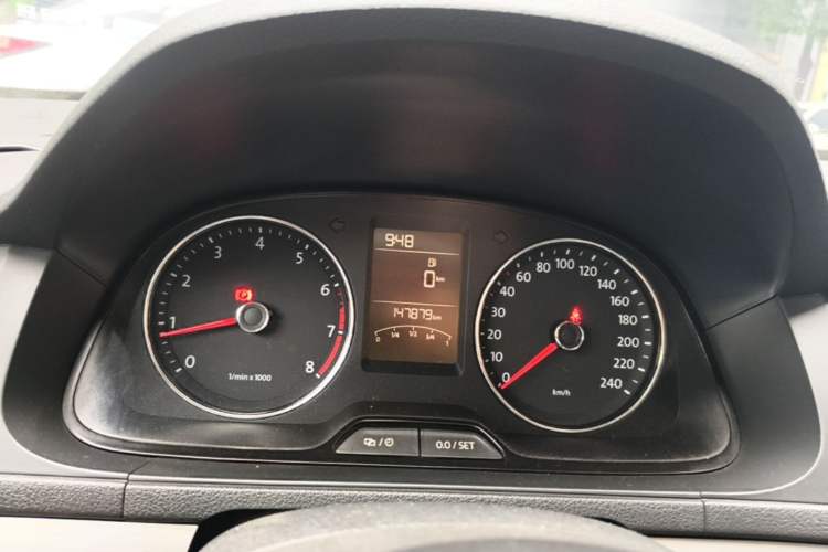 Used Volkswagen Lavida 2013 Restyled Classic 1.6L Manual Comfort Edition Instrument Cluster