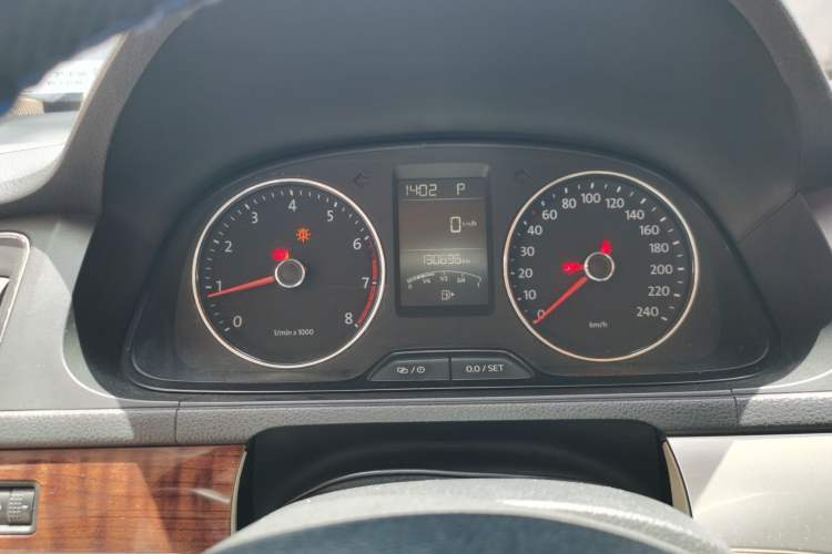 Used Volkswagen Lavida 2013 Restyled Classic 1.6L Automatic Comfort Edition Instrument Cluster