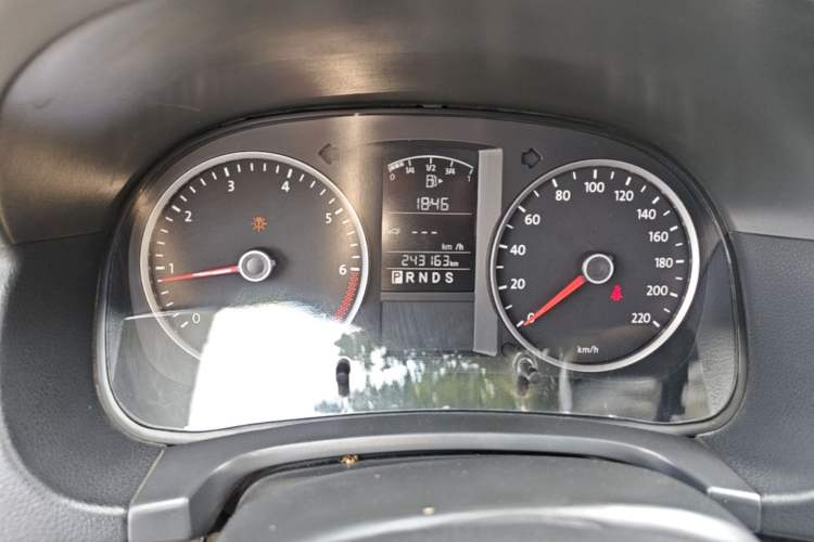 Used Volkswagen Lavida 2013 Classic 1.6L Automatic Fashion Edition Instrument Cluster