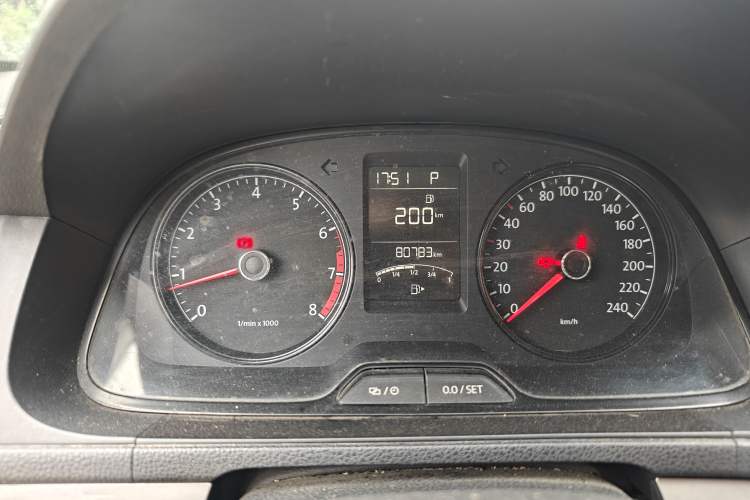 Used Volkswagen Lavida 2013 Revised Classic 1.6L Automatic Fashion Edition Instrument Cluster