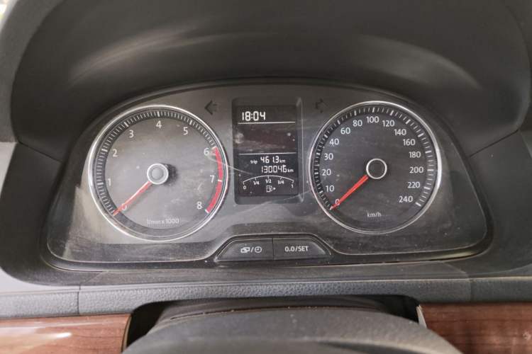 Used Volkswagen Lavida 2013 1.4TSI Manual Comfort Edition Instrument Cluster