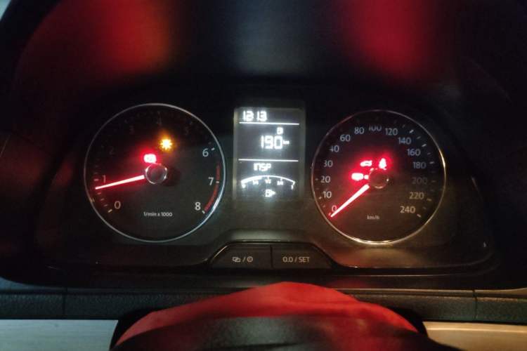 Used Volkswagen Lavida 2013 1.4TSI Manual Comfort Edition Instrument Cluster