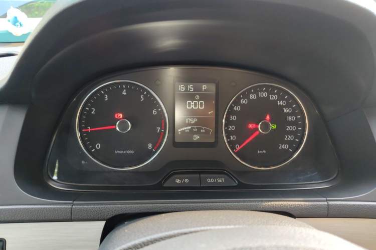 Used Volkswagen Lavida 2013 Restyled Classic 1.6L Automatic Comfort Edition Instrument Cluster