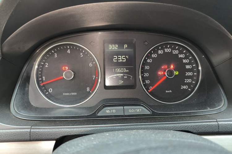 Used Volkswagen Lavida 2013 Revised Version 1.4 TSI DSG Comfort Edition Instrument Cluster