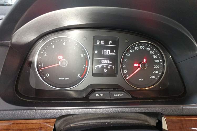 Used Volkswagen Lavida 2013 Restyled Classic 1.6L Automatic Comfort Edition Instrument Cluster