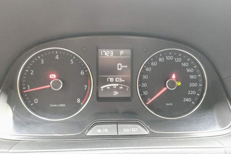 Used Volkswagen Lavida 2013 Restyled Classic 1.6L Automatic Comfort Edition Instrument Cluster