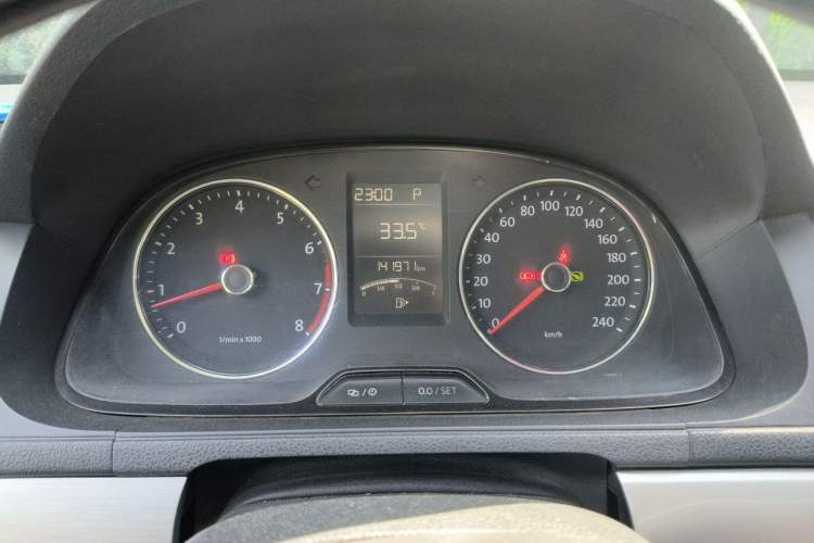 Used Volkswagen Lavida 2013 Restyled Classic 1.6L Automatic Comfort Edition Instrument Cluster