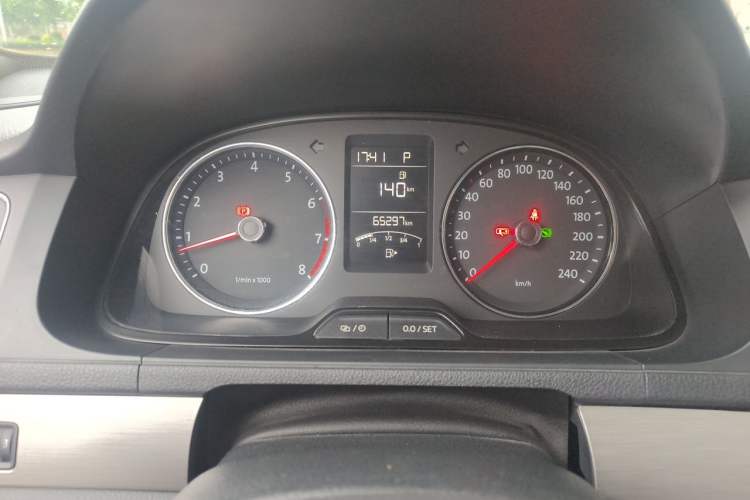 Used Volkswagen Lavida 2013 Restyled Classic 1.6L Automatic Comfort Edition Instrument Cluster