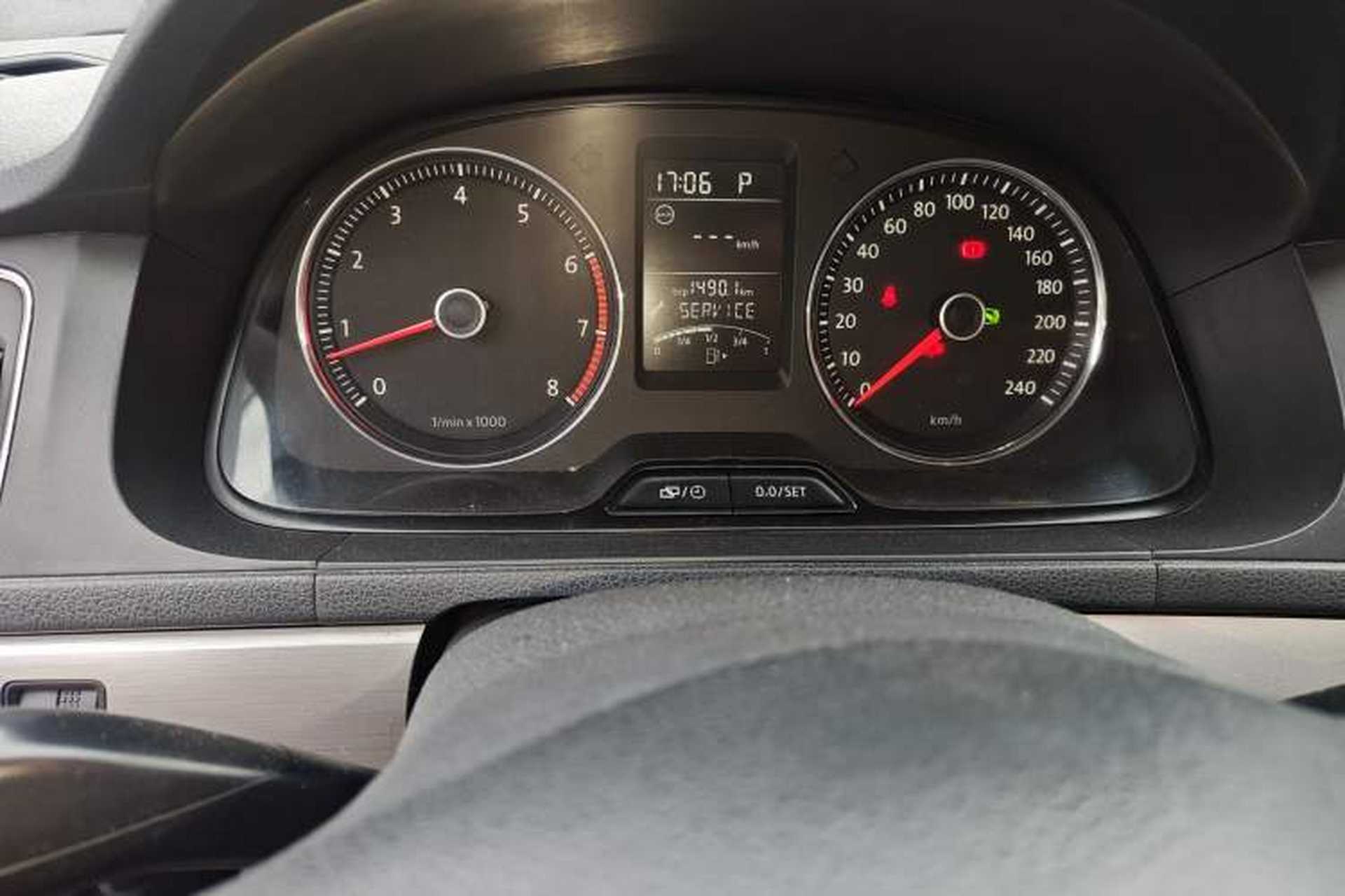 Used Volkswagen Lavida 2013 1.4TSI DSG Comfort Edition Instrument Cluster