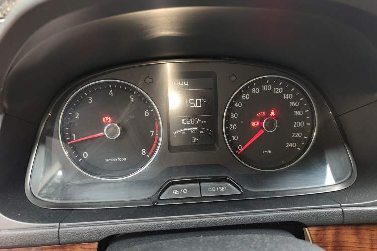 Used Volkswagen Lavida 2013 Restyled Classic 1.6L Manual Comfort Edition Instrument Cluster