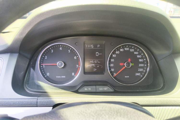 Used Volkswagen Lavida 2013 Revised Version 1.4 TSI DSG Comfort Edition Instrument Cluster