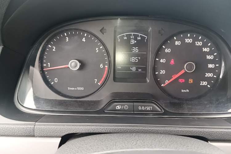 Used Volkswagen Lavida 2013 1.6L Manual Fashion Edition Instrument Cluster