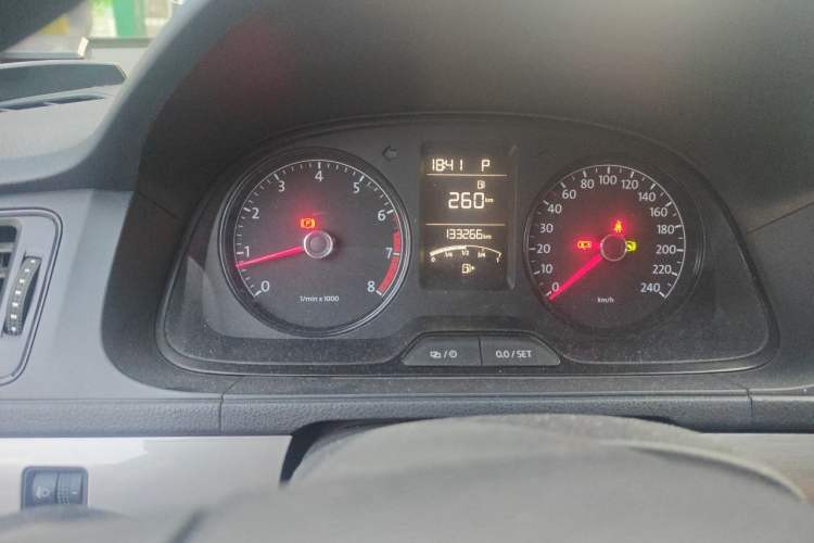 Used Volkswagen Lavida 2013 Revised Classic 1.6L Automatic Fashion Edition Instrument Cluster