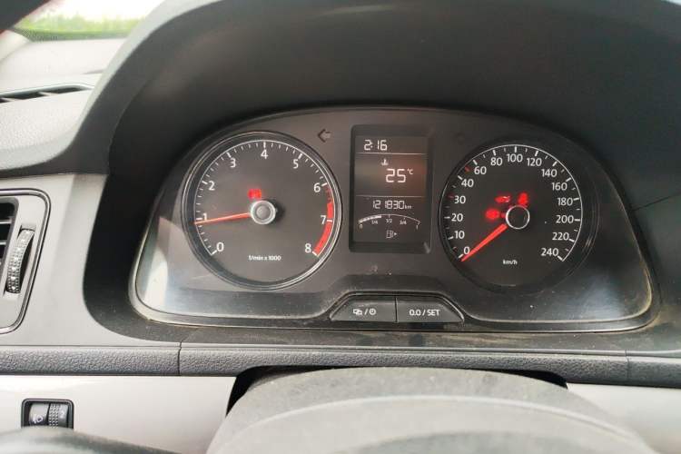 Used Volkswagen Lavida 2013 Revised Classic 1.6L Manual Fashion Edition Instrument Cluster