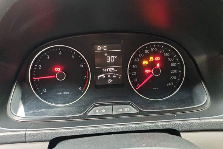 Used Volkswagen Lavida 2013 Restyled Classic 1.6L Manual Comfort Edition Instrument Cluster