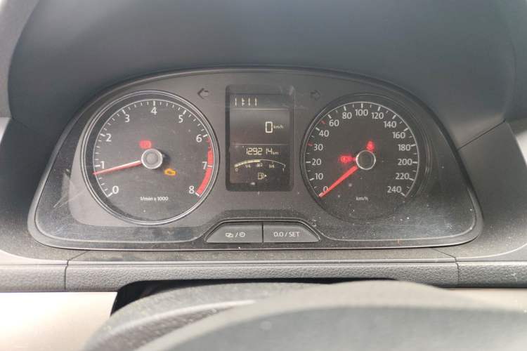 Used Volkswagen Lavida 2013 Revised Classic 1.6L Manual Fashion Edition Instrument Cluster