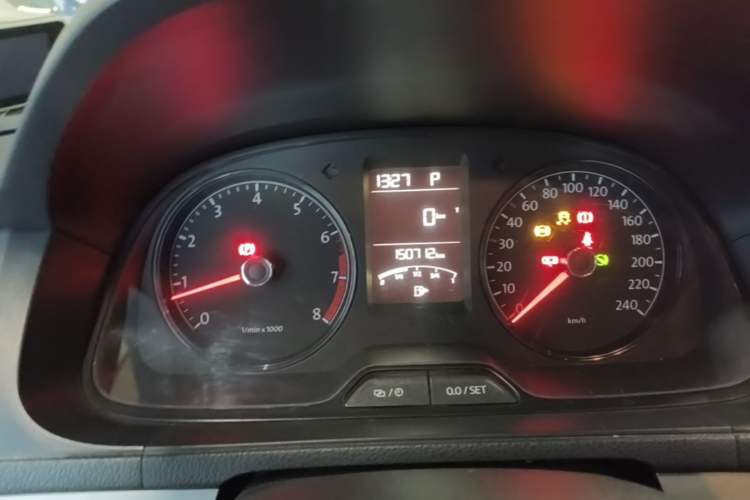 Used Volkswagen Lavida 2013 Revised Classic 1.6L Automatic Fashion Edition Instrument Cluster